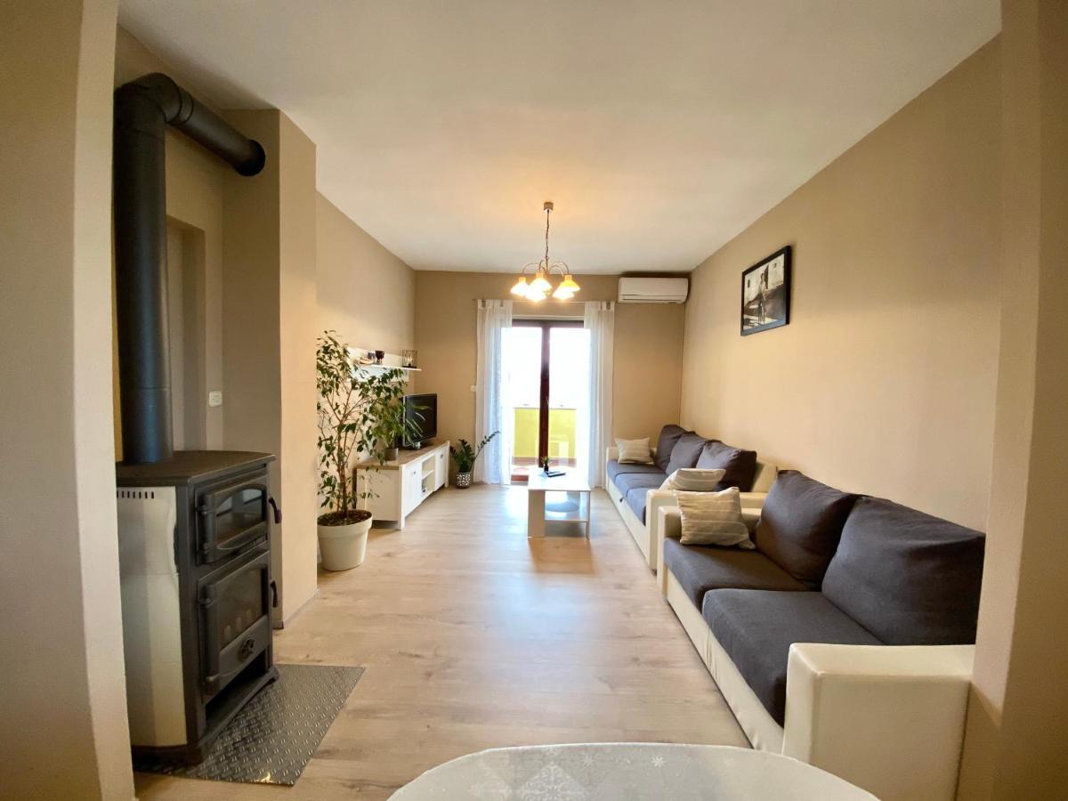 Apartment Marcella 1 Ljubač 外观 照片