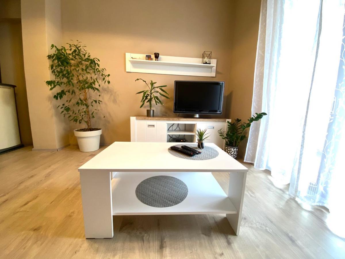 Apartment Marcella 1 Ljubač 外观 照片